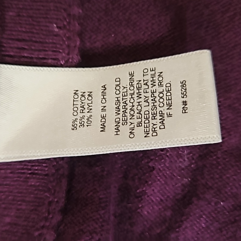Express Plum Purple V-Neck Sweater, Size M - Picture 4 of 5